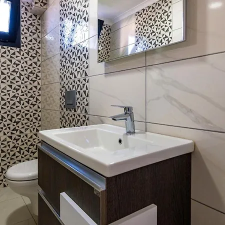 Βίλα Hisar 2 - 4 Bedroom In Hisaroenue *