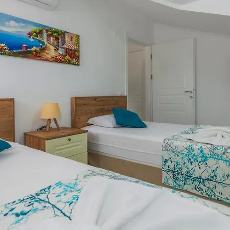 Villa Hisar 2 - 4 Bedroom In Hisaroenue