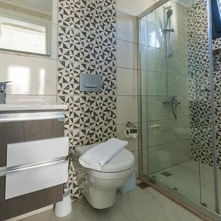 Hisar 2 - 4 Bedroom In Hisaroenue *