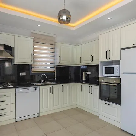Hisar 2 - 4 Bedroom In Hisarönü *